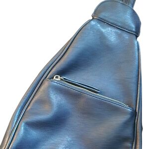 Antik Kraft Black Leather Handbag with Gold Accent